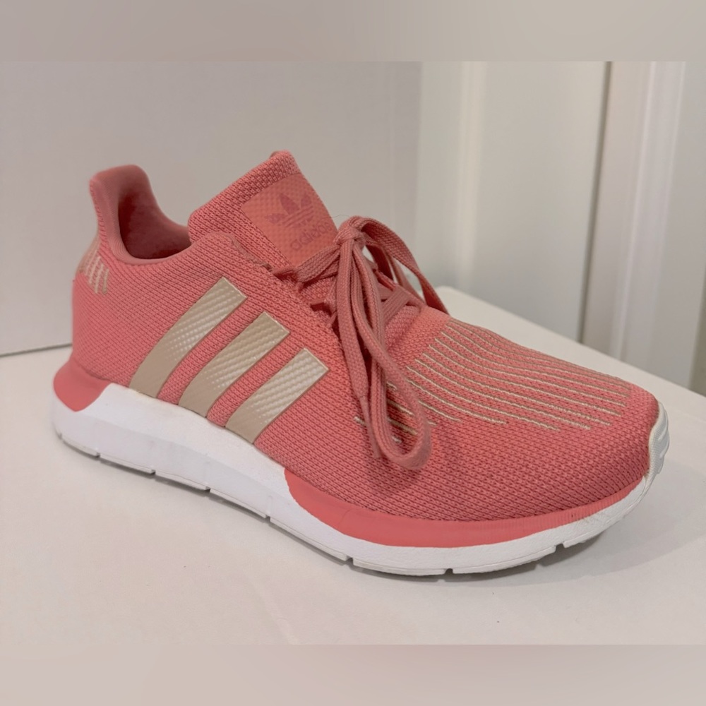 Adidas swift run size 5